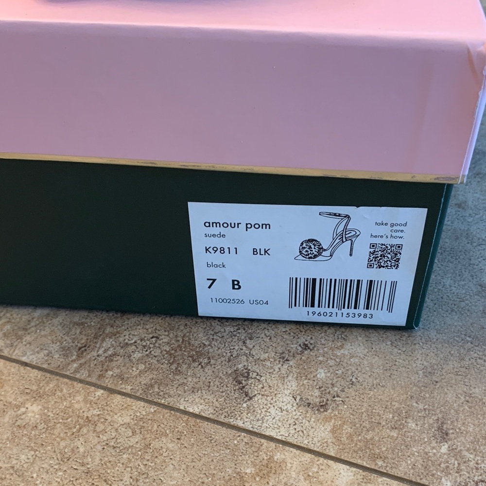 Kate Spade Amour Pom Pumps Black Size 7 - Picture 2 of 9